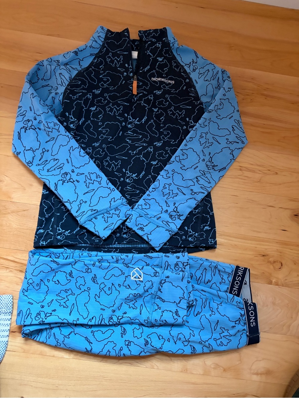 Kids medium ski thermals bought in Sweden